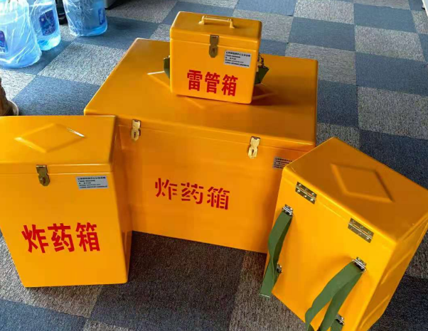 门源不同环境下如何选择炸药箱雷管箱