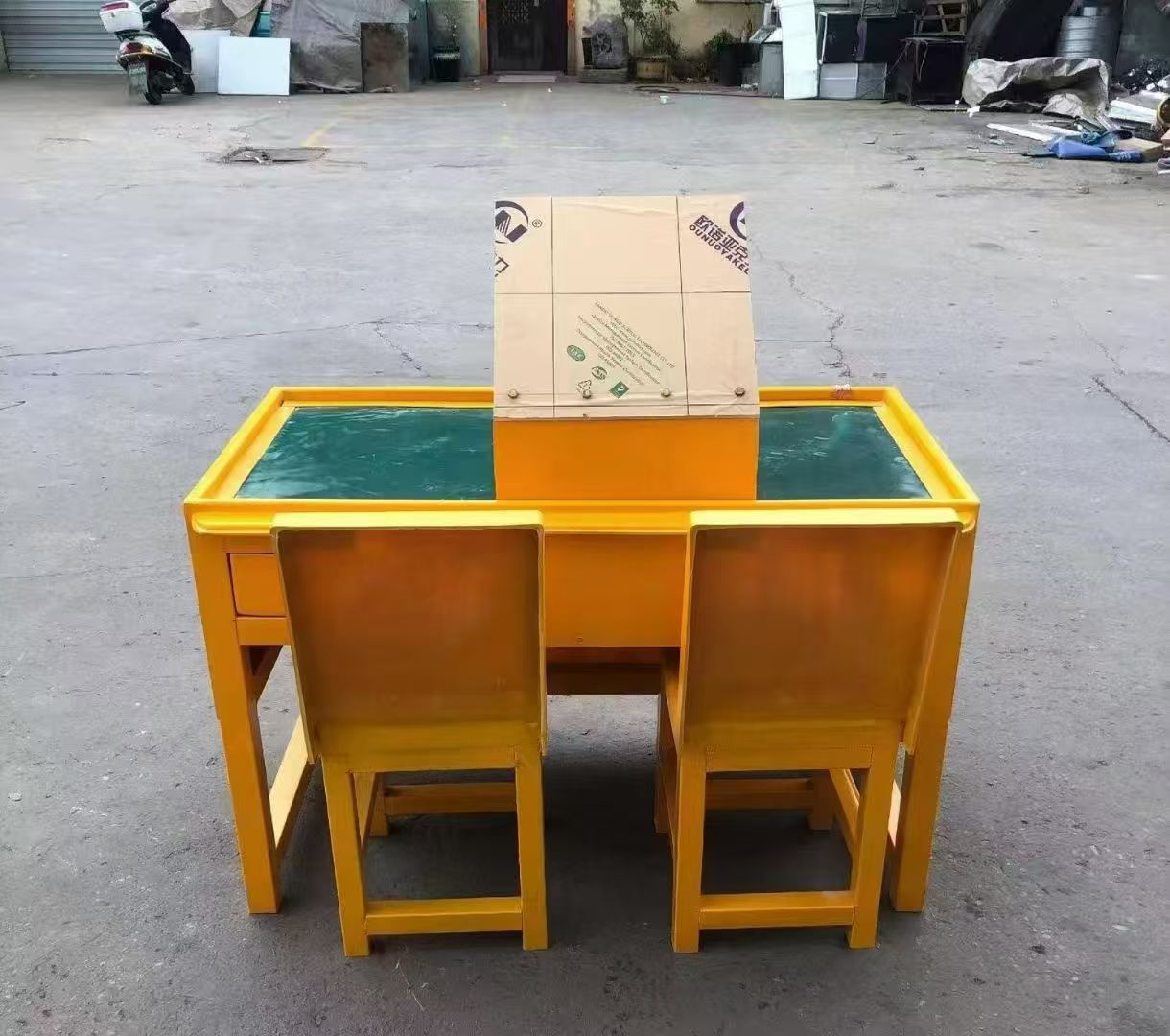 门源防静电导通桌井下煤矿火工品发放桌：危险品流转的安全守护者